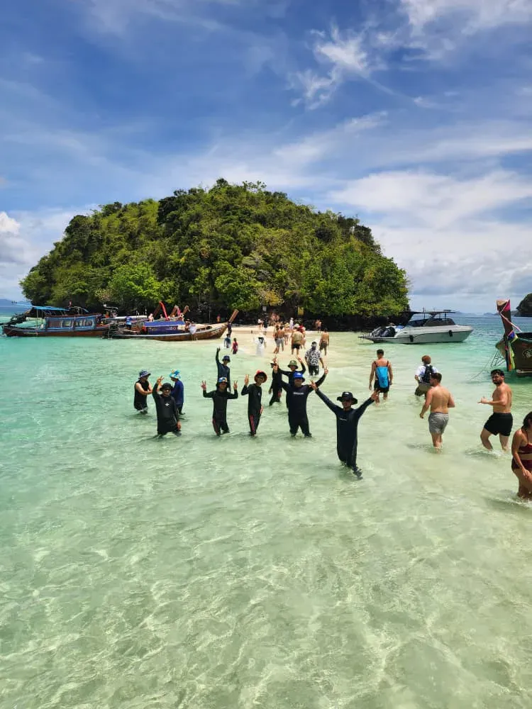 Detik istimewa bersama Azzram Holidays